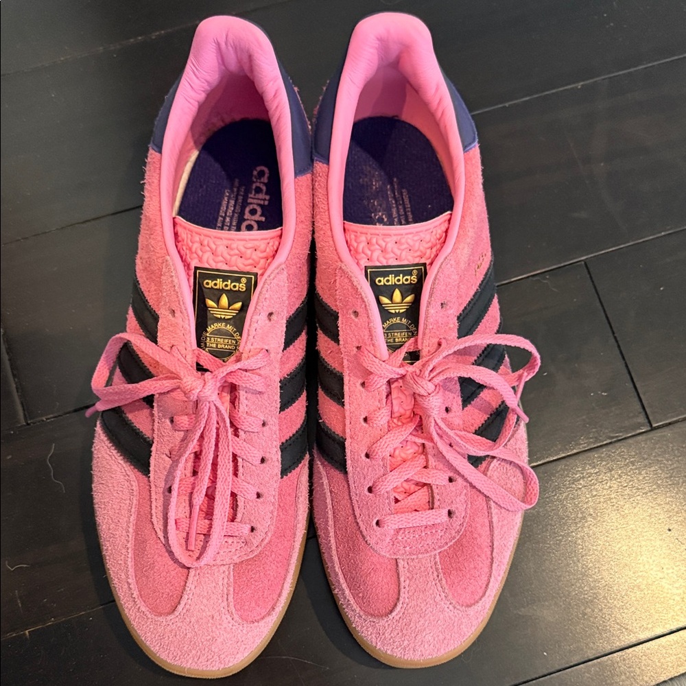 Adidas Women's Vibrant Pink and Black Sneakers
